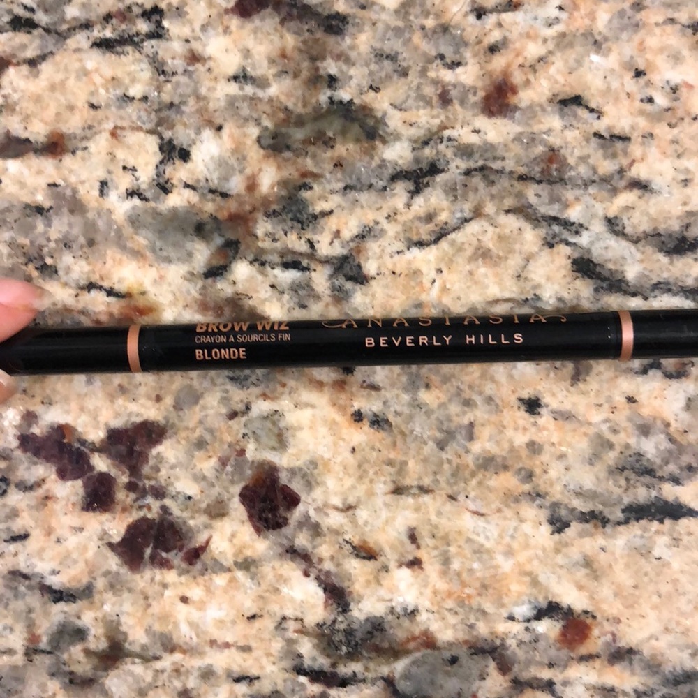 ABH brow wiz in blonde